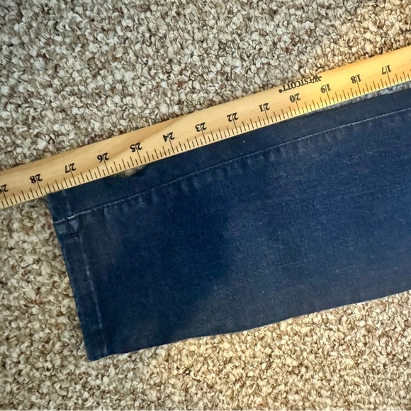 Old Navy Rockstar Super-stretch Jeans - Picture 9 of 11